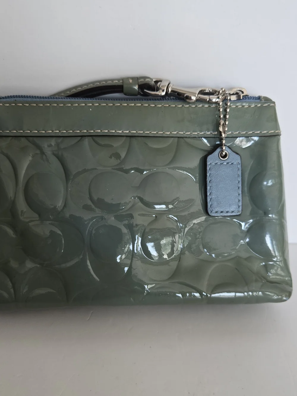 Vtg COACH Y2K Patent Leather Green/Blue Wristlet 7